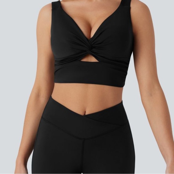 HALARA Other - Halara Black Crop Top